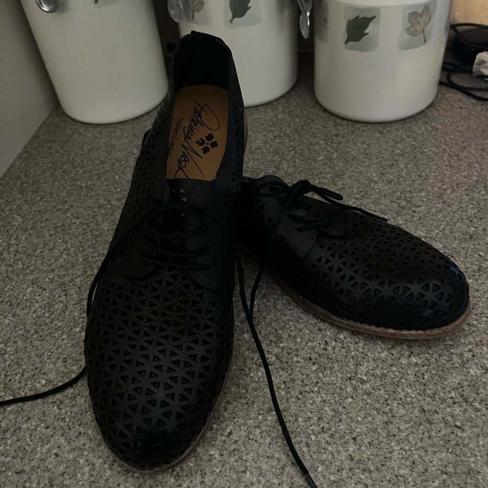 Men's Black Leather Dress Shoes